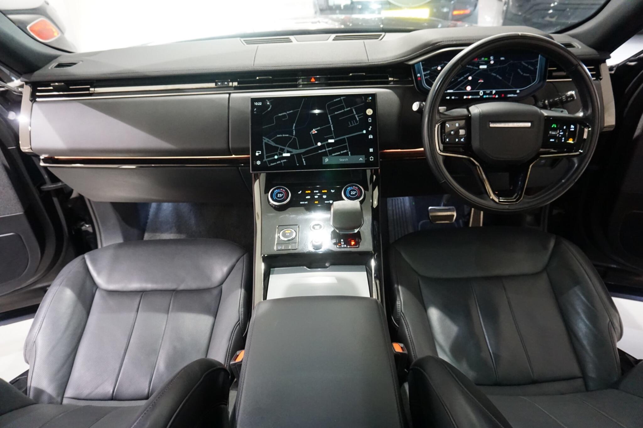 Land Rover Range Rover Sport 3.0 D300 MHEV Dynamic SE SUV 5dr Diesel Auto 4WD Euro 6 (s/s) (300 ps)